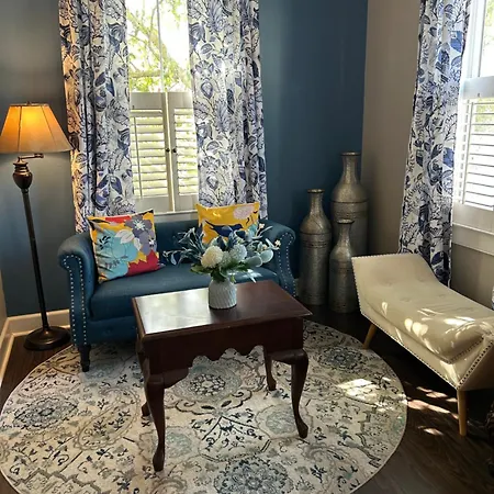 Barksdale House Inn-2