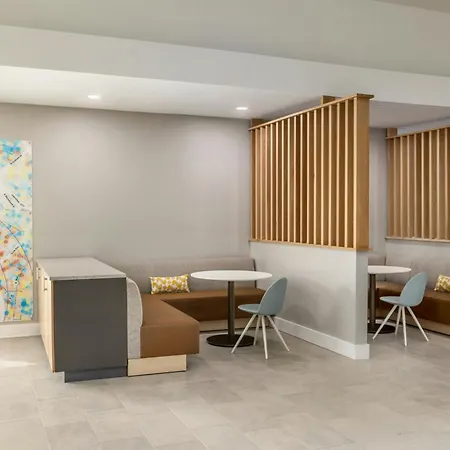 Towneplace Suites By Marriott Charlotte Loso Airport-3