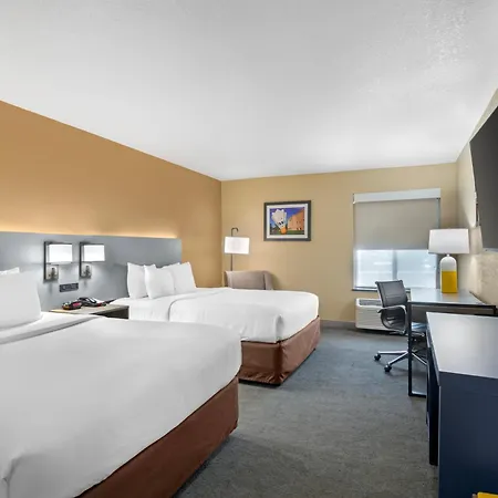 Comfort Inn & Suites Kansas City - Northeast-2