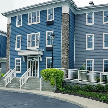 Comfort Suites Chincoteague Island Bayfront Resort-2