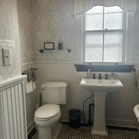 Beauclaires Bed & Breakfast-2