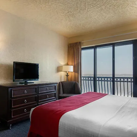 Shoreline Inn & Conference Center, An Ascend Collection Hotel-3