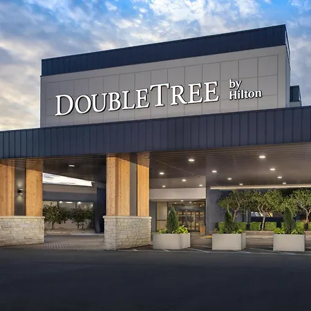 Doubletree By Hilton Manhattan, Ks-3