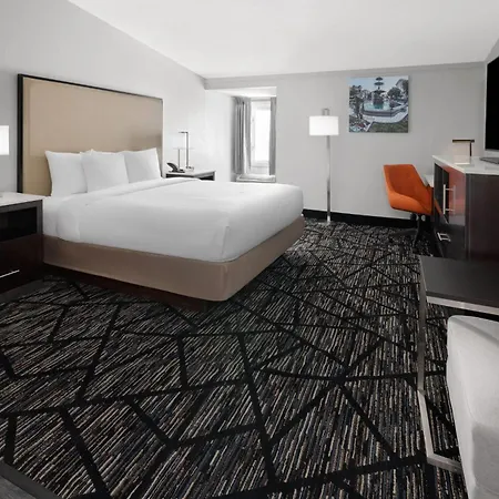 Hawthorn Extended Stay By Wyndham Chambersburg-3