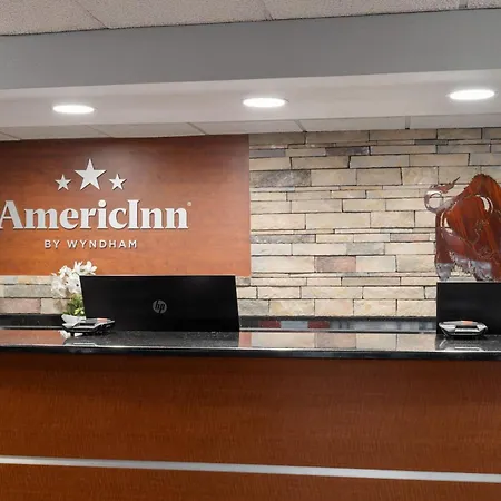 Americinn By Wyndham Grand Forks-3