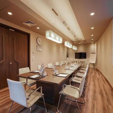 Doubletree By Hilton Yerevan City Centre-2
