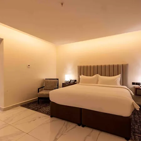 Palms By Eagles Airport City-3