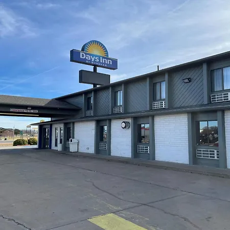 Days Inn By Wyndham Salina I-70-2
