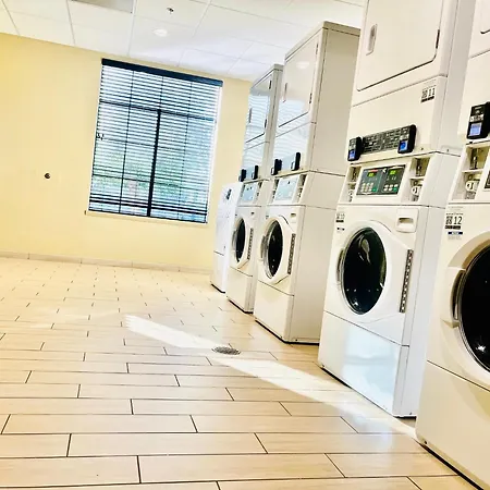 Staybridge Suites Orlando At Seaworld By Ihg - Free Breakfast & Shuttle To Seaworld Parks-2