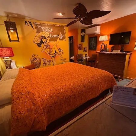 Itty Bitty Inn-2