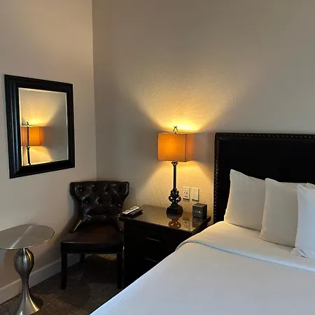 Resort At Eagle Point Golf Club Lodging-3