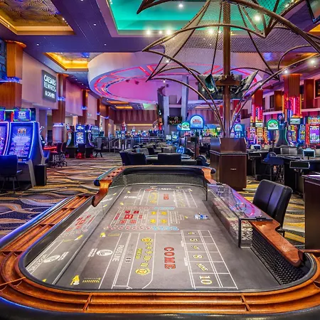 Isle Casino Hotel Waterloo Hotel & Casino - A Caesars Rewards Destination-3
