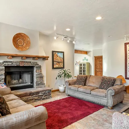 Slot Canyons Inn Bed & Breakfast-3