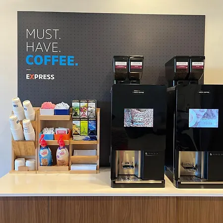 Holiday Inn Express & Suites - Dalton - Walnut Ave By Ihg-3