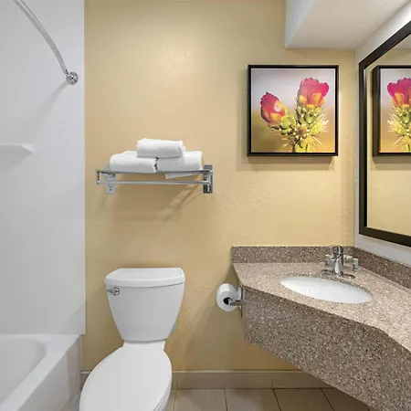 Best Western Santa Rosa Inn-2