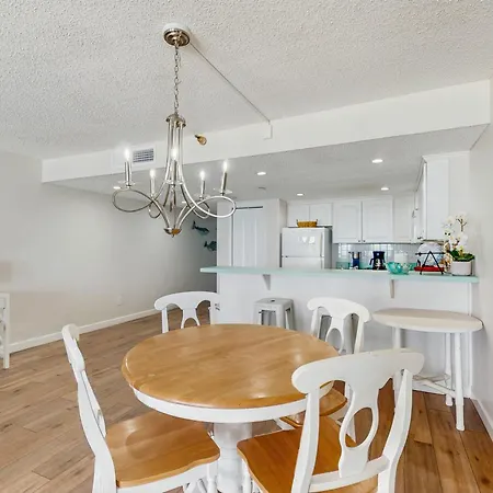 Chateaux Sunset Suites 408-3