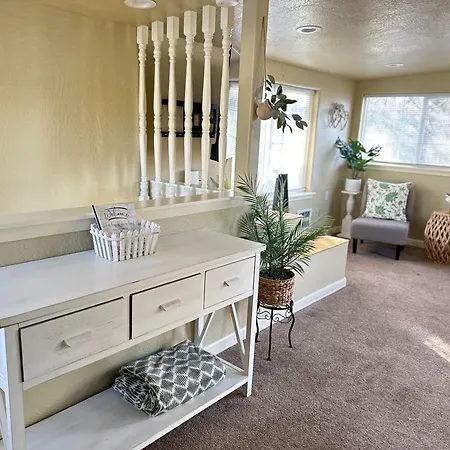 Near Downtown- Kitchen-Washerdryer-Parking-2
