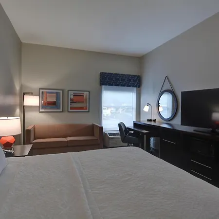 Hampton Inn Greenwood-3