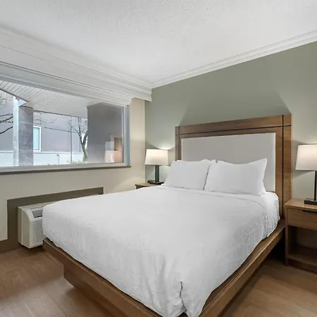 Best Western Plus Burnaby Hotel-2