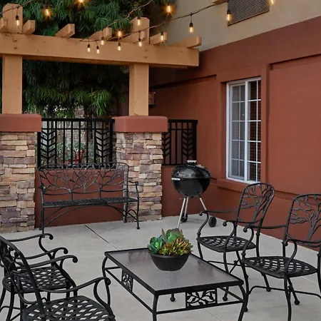 Larkspur Landing Extended Stay Suites Bellevue-2