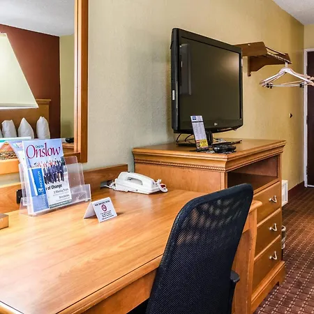 Rodeway Inn & Suites Jacksonville Near Camp Lejeune-2