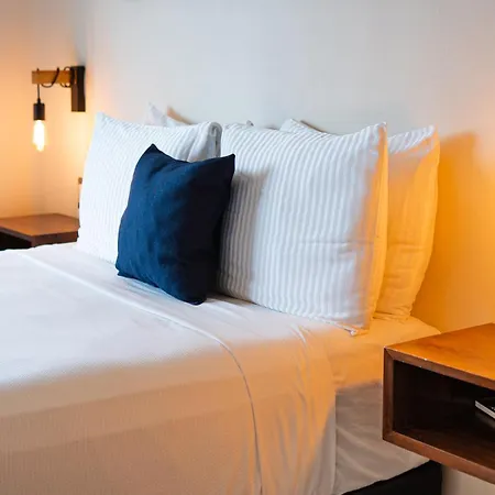 Hotel & Suites El Moro-2
