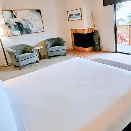Adobe Inn-2