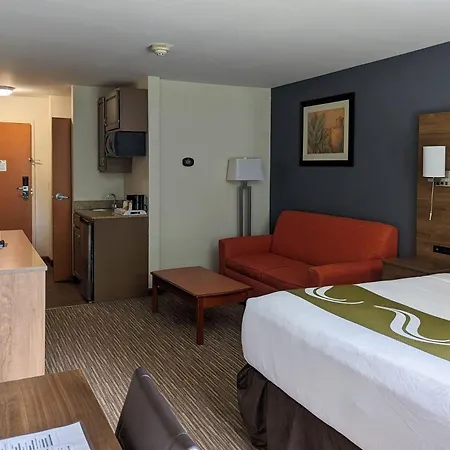 Quality Inn & Suites Northampton - Amherst-3