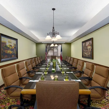 Mcm Elegante Suites Abilene-2