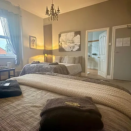 St Andrews House Hotel-3