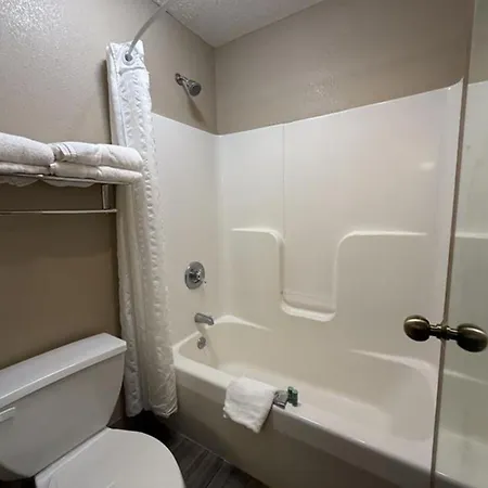 Surestay By Best Western Grove City-2