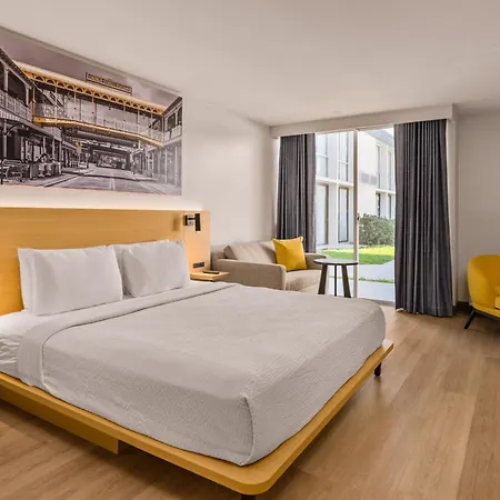 B&B Hotel Orlando International Drive Near Universal - Newly Renovated!-2