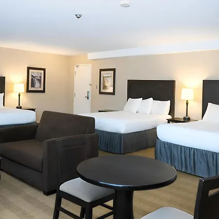 Skyline Hotel & Waterpark-2
