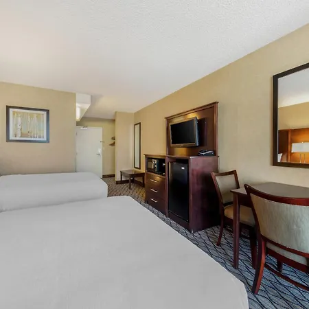 Clarion Hotel Anaheim Resort-3