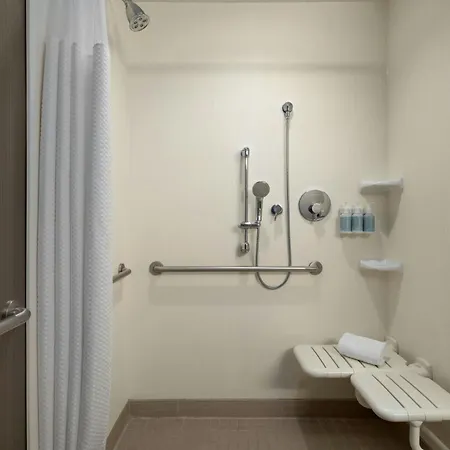 Courtyard By Marriott Raleigh-Durham Airport/Brier Creek-3