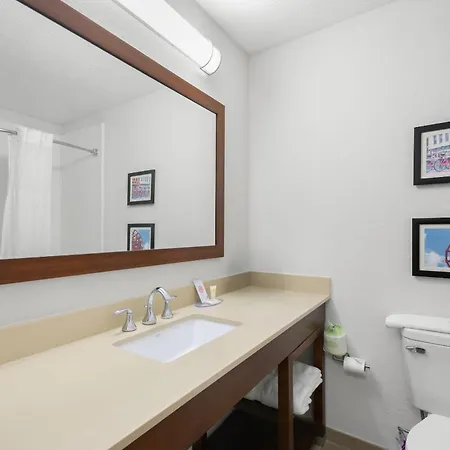 Comfort Inn & Suites Cincinnati Eastgate-2