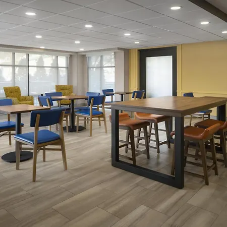 Hampton Inn - York-2