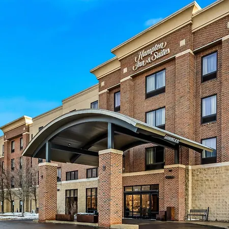 Hampton Inn & Suites Detroit-Canton-2