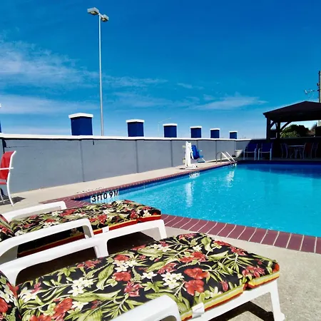 Days Inn & Suites By Wyndham Thibodaux-2