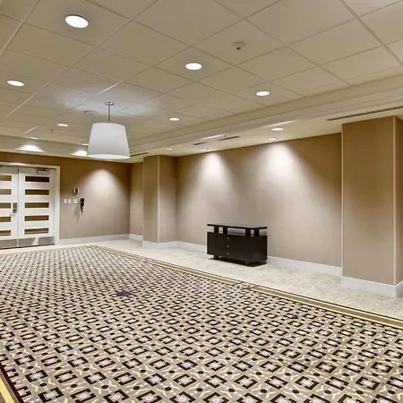 Hampton Inn And Suites Cincinnati - Downtown-2