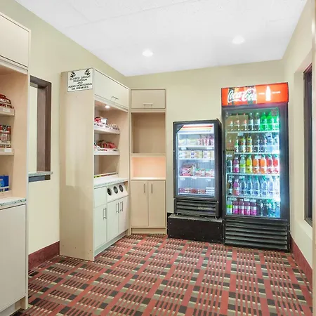 Ramada By Wyndham Denver International Airport-2