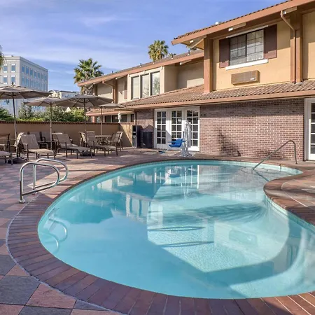 Surestay Plus Hotel By Best Western Mountain View-3