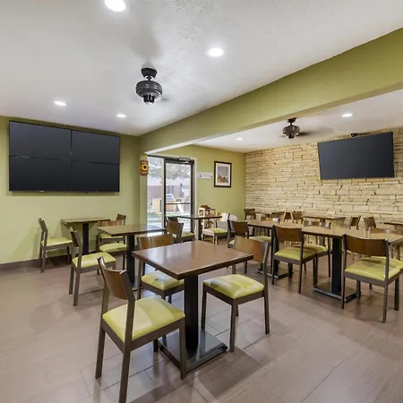 Best Western Airport Albuquerque Innsuites Hotel & Suites-2