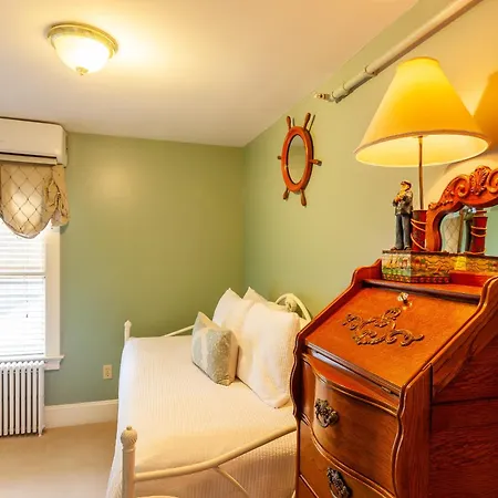 Ivy Lodge-3