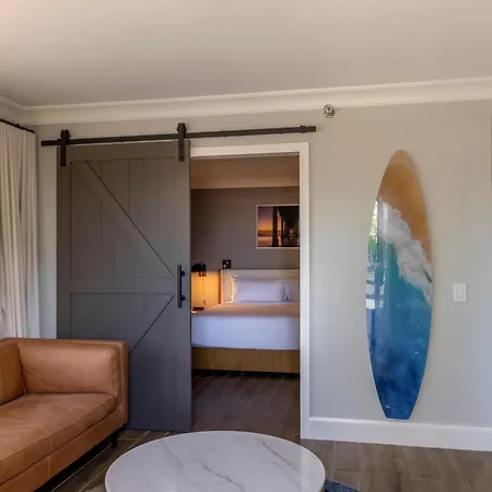 The Waterfront Beach Resort, A Hilton Hotel-3