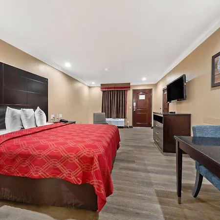 Econo Lodge Inn & Suites Escondido Downtown-2