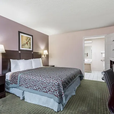 Days Inn By Wyndham Lugoff-2