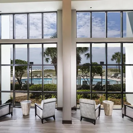The Island House Hotel A Doubletree By Hilton-2