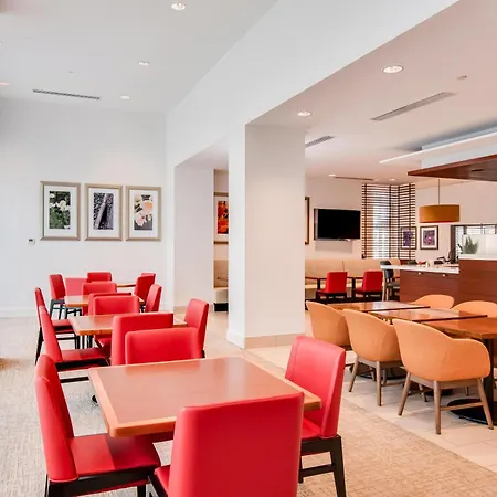 Hilton Garden Inn Alexandria Old Town National Harbor-3