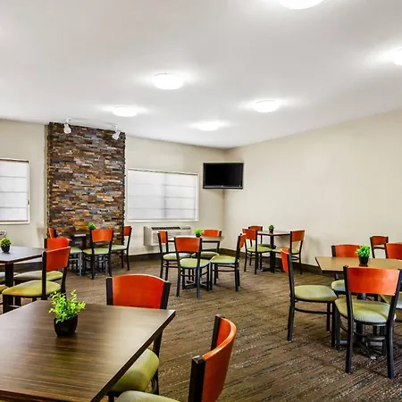 Quality Inn & Suites Vail Valley-3